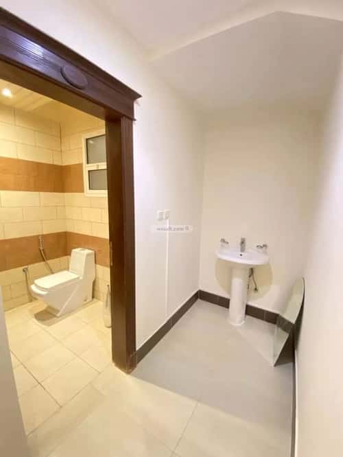 Apartment 252.88 SQM with 5 Bedrooms Al-Nuzha, North Riyadh, Riyadh