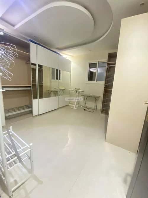 Apartment 194.73 SQM with 5 Bedrooms Dahrat Laban, West Riyadh, Riyadh