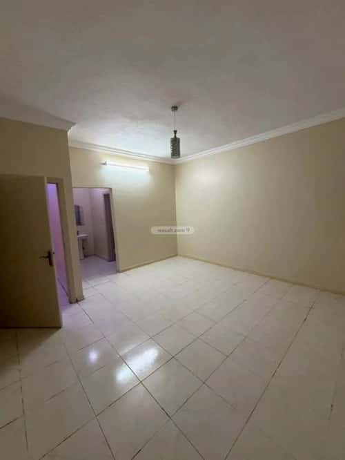 Floor 95 SQM with 5 Bedrooms Al-Muanisiyah, East Riyadh, Riyadh