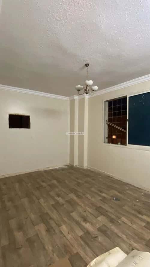 Floor 350 SQM with 5 Bedrooms Al-Muanisiyah, East Riyadh, Riyadh
