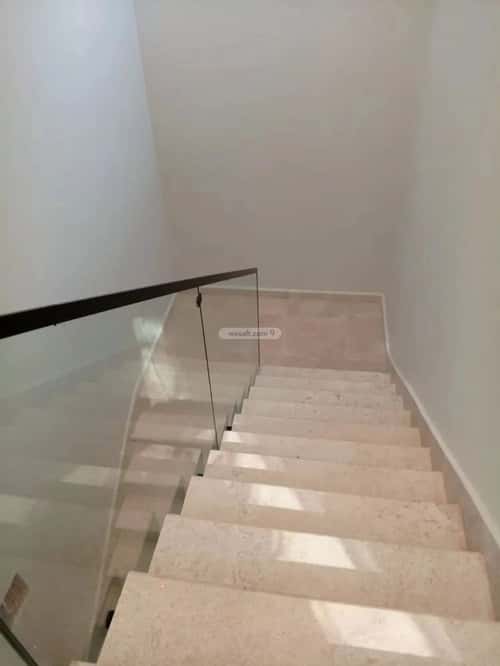 Floor 141.58 SQM with 4 Bedrooms Al-Muanisiyah, East Riyadh, Riyadh