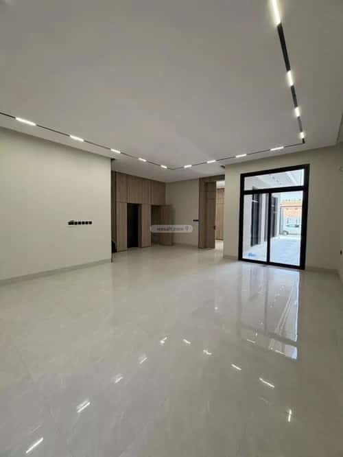 Villa 312 SQM Facing South on 18m Width Street Al-Qadisiyah, East Riyadh, Riyadh
