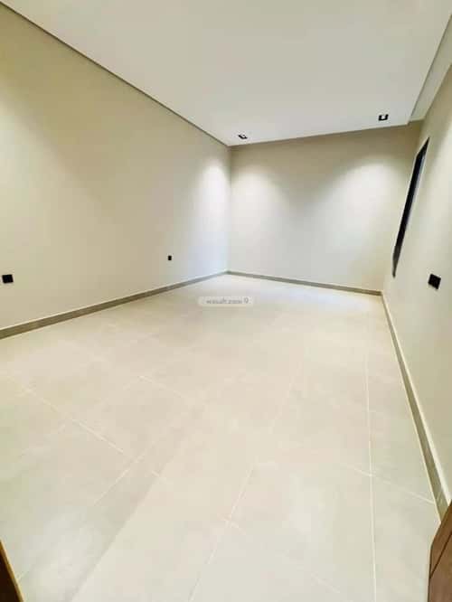 Floor 259.9 SQM with 5 Bedrooms Al-Yarmuk, East Riyadh, Riyadh