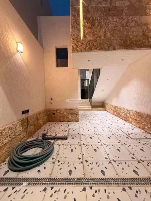 Floor 177.76 SQM with 3 Bedrooms Al-Maizaliyah, East Riyadh, Riyadh