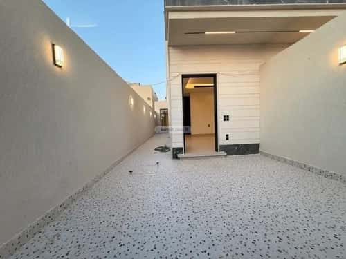 Floor 265.68 SQM with 5 Bedrooms Qurtubah, East Riyadh, Riyadh