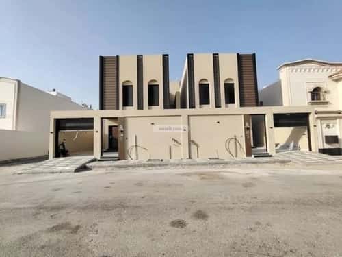 فيلا 300 متر مربع جنوبية على شارع 20م البحيرة، الخبر