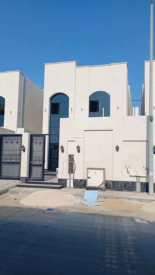 فيلا 412.27 متر مربع غربية على شارع 15م الصواري، الخبر