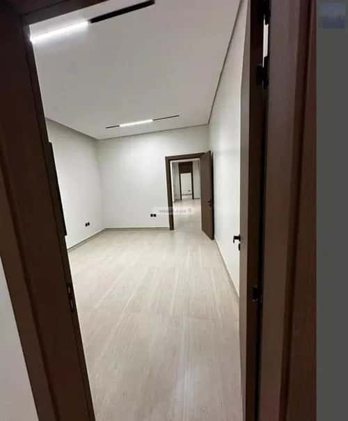 فيلا 348 متر مربع شرقية على شارع 20م النظيم، شرق الرياض، الرياض