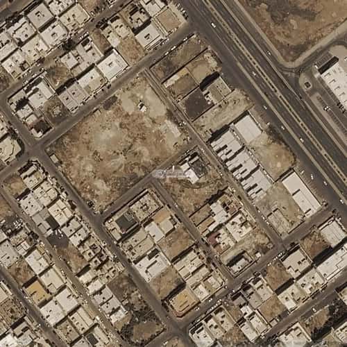 فيلا 300 متر مربع شرقية على شارع 12م الياقوت، شمال جدة، جدة