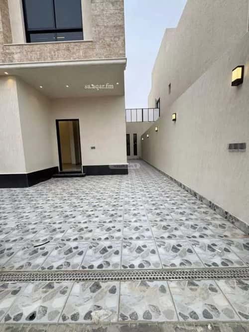 Villa 250 SQM Facing East on 15m Width Street Al-Muanisiyah, East Riyadh, Riyadh