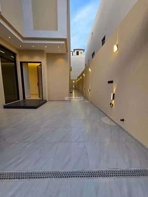Villa 300 SQM Facing East on 15m Width Street Al-Muanisiyah, East Riyadh, Riyadh