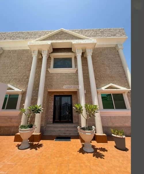فيلا 741.75 متر مربع جنوبية على شارع 20م الشاطئ الغربي، الدمام