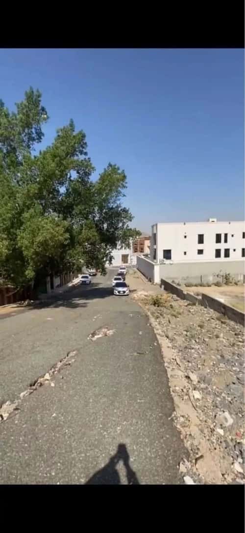 Land 1200 SQM Facing South East on 25m Width Street Alawaly, Makkah Al Mukarramah