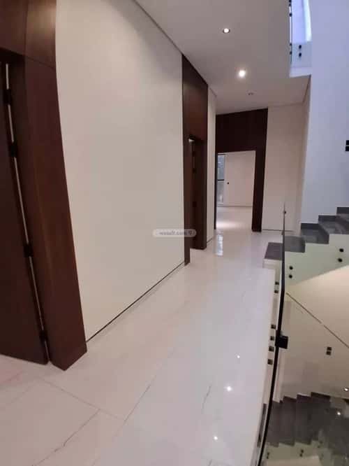Villa 220 SQM Facing South with 5 Bedrooms Ghirnatah, East Riyadh, Riyadh