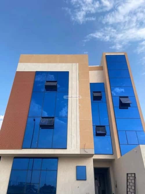 Building 300 SQM Facing North Haya Nabla, Madinah