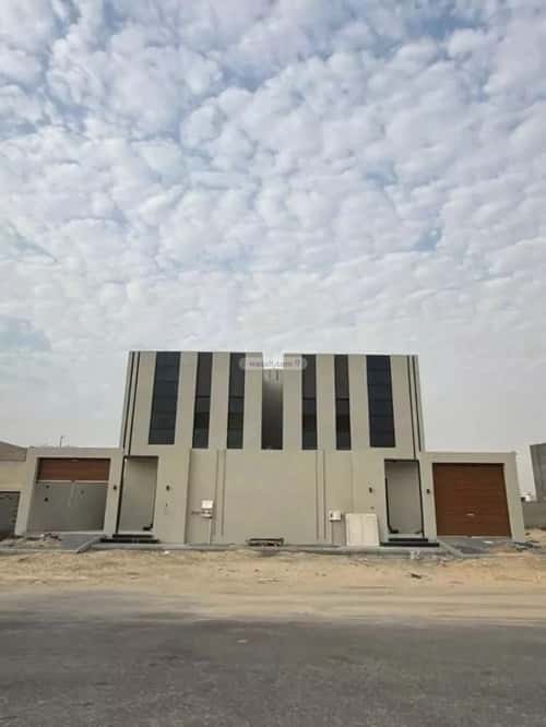 Villa 250 SQM Facing North on 32m Width Street King Fahad Dist, Aldammam