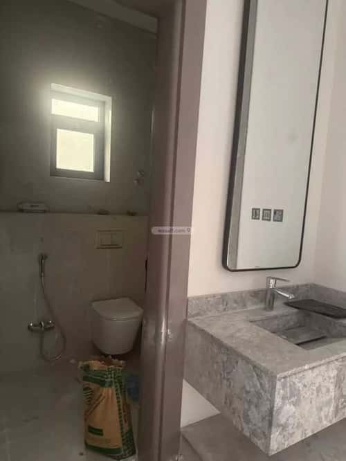 Villa 250 SQM Facing West on 24m Width Street King Fahad Dist, Aldammam