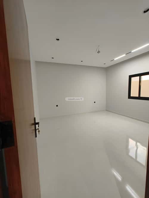 Villa 448 SQM with 4 Apartments Facing North Al Salyhyah, East Jeddah, Jeddah