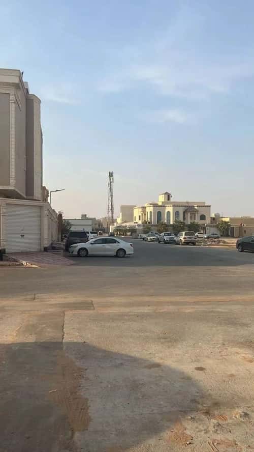 Apartment 450 SQM with 3 Bedrooms Twaeeq, West Riyadh, Riyadh