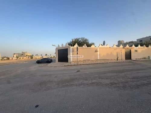 أرض 2600 متر مربع ثلاثة شوارع على شارع 30م العارض، شمال الرياض، الرياض