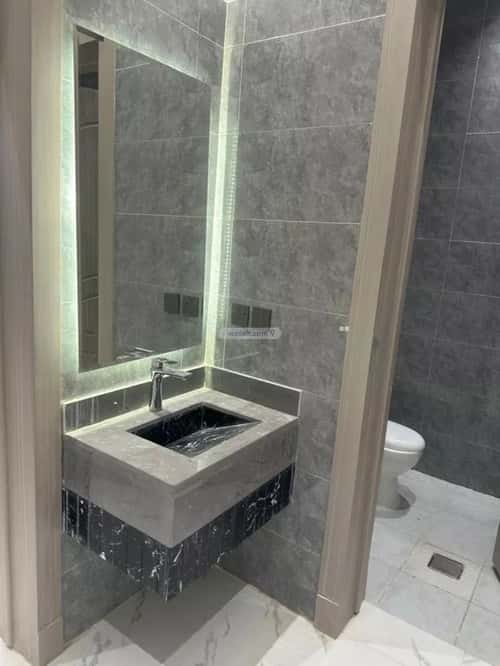 Floor 166.92 SQM with 5 Bedrooms Okaz, South Riyadh, Riyadh