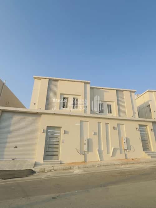 فيلا 330.63 متر مربع جنوبية على شارع 15م السليمانية، الطائف