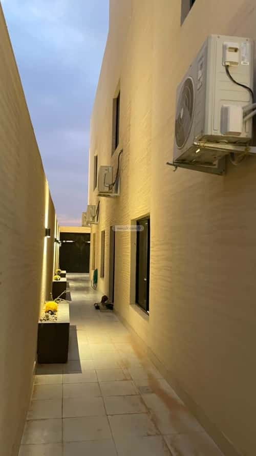 Villa 183.65 SQM Facing East with 4 Bedrooms Dahiat Namar, West Riyadh, Riyadh