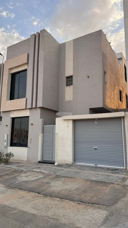 فيلا 320.07 متر مربع واجهة شرقية ب 9 غرف ظهرة لبن، غرب الرياض، الرياض
