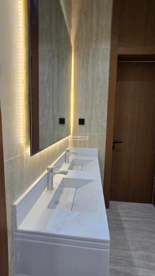 Floor 194.23 SQM with 5 Bedrooms Twaeeq, West Riyadh, Riyadh