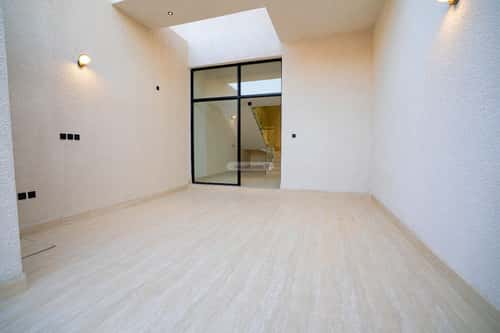 Floor with 4 Bedrooms Dahiat Namar, West Riyadh, Riyadh
