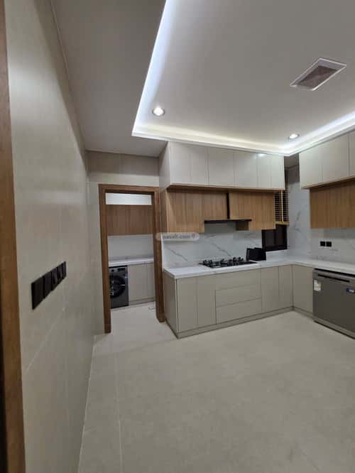 Apartment with 4 Bedrooms Okaz, South Riyadh, Riyadh