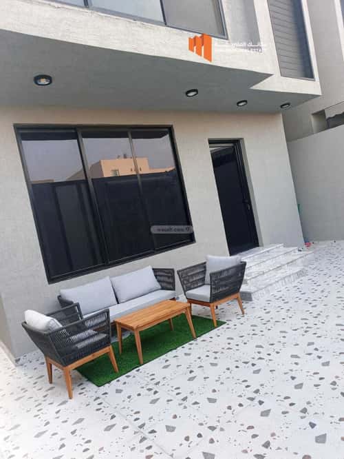 Villa 250 SQM Facing East with 6 Bedrooms King Fahad Dist, Aldammam