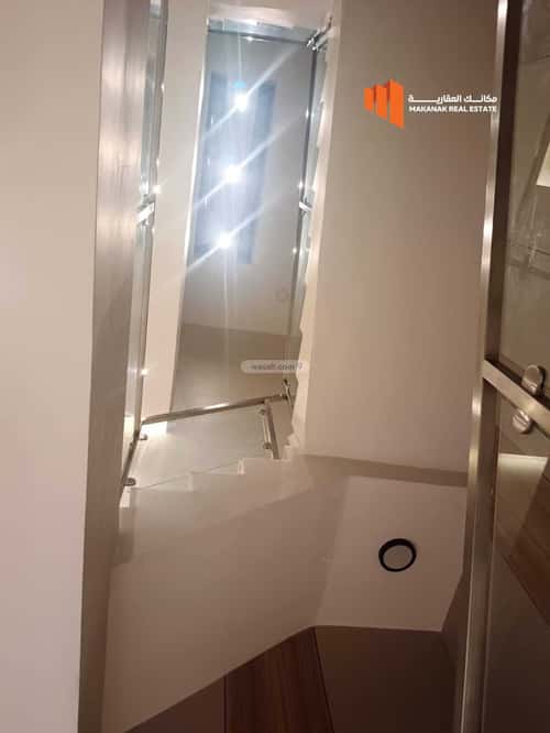 Villa 250 SQM Facing East with 6 Bedrooms King Fahad Dist, Aldammam