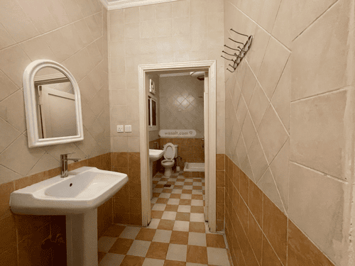 عمارة ب 7 أدوار العزيزية، مكة المكرمة