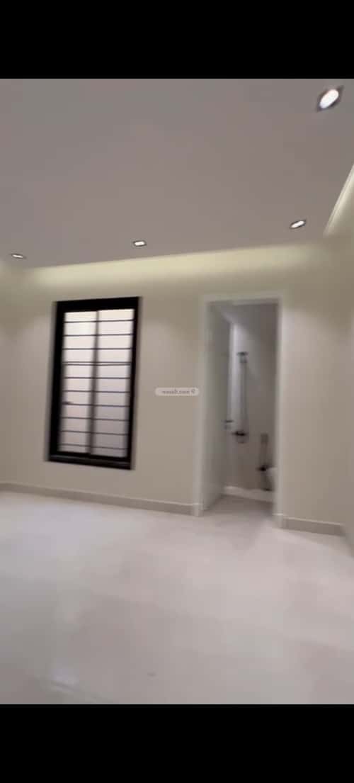 Floor with 5 Bedrooms Bader, South Riyadh, Riyadh