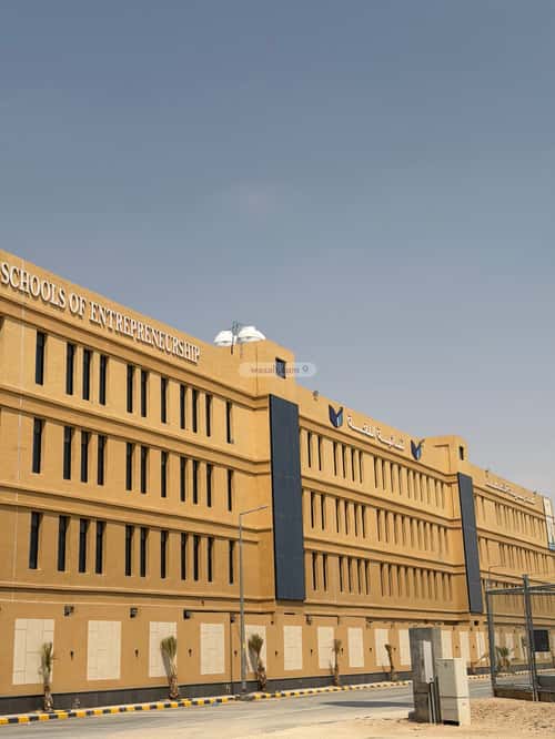 أرض 362.5 متر مربع شمالية على شارع 15م العارض، شمال الرياض، الرياض