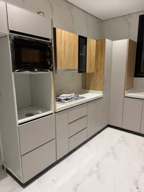 Floor 161 SQM with 5 Bedrooms Ar-Rimal, East Riyadh, Riyadh