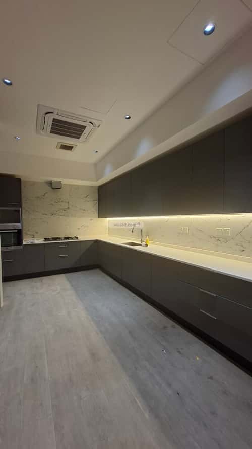 Villa 325.09 SQM Facing South on 15m Width Street Ar-Rafeah, West Riyadh, Riyadh