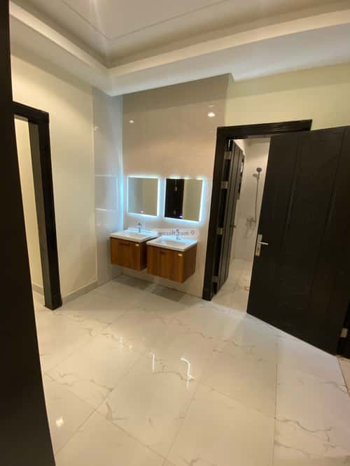 Apartment with 3 Bedrooms Bader, South Riyadh, Riyadh