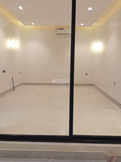 Villa 276 SQM Facing East on 18m Width Street Ar-Rimal, East Riyadh, Riyadh