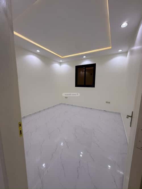 Floor 300 SQM with 3 Bedrooms Okaz, South Riyadh, Riyadh