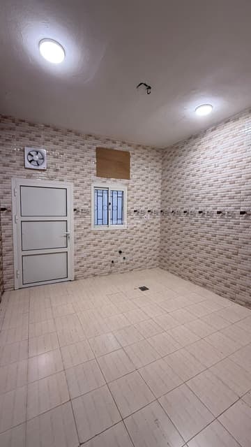 عمارة زاوية بحي غرناطة 392م-بعائد سنوي مجزي