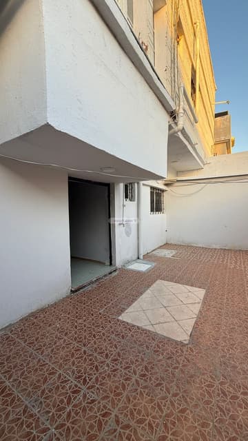 عمارة زاوية بحي غرناطة 392م-بعائد سنوي مجزي