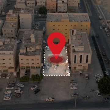 أرض تجاري-سكني مطله على شارعين -حي القادسية