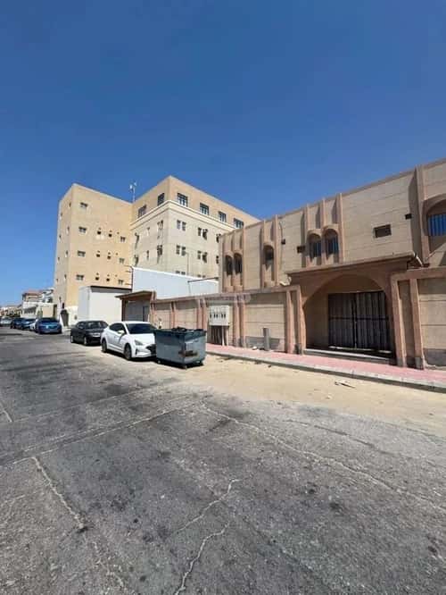 Building 900 SQM Facing North Badr, Aldammam