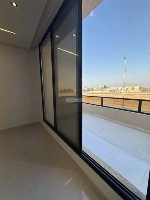 فيلا 366.33 متر مربع شرقية على شارع 20م الأمواج، الخبر