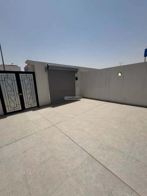 Villa 315 SQM Facing East on 35m Width Street Uhod, Aldammam