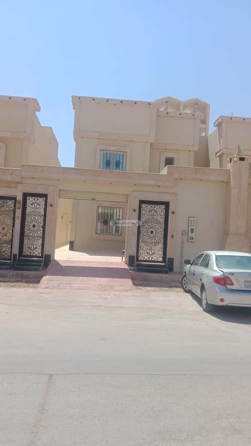 فيلا 300 متر مربع شمالية على شارع 20م طويق، غرب الرياض، الرياض