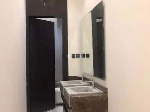 Floor 257.69 SQM with 5 Bedrooms Al-Janadriyah, East Riyadh, Riyadh