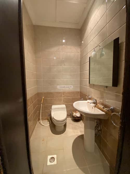 Villa 389.46 SQM Facing North with 5 Bedrooms Al Zahrah, North Jeddah, Jeddah